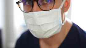 Doctors seek inquiry into coronavirus deaths among NHS staff
