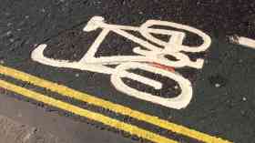 Cycling to work cuts risk of early death, study finds 