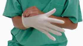 400 patients recalled after doctor diagnosed with HIV