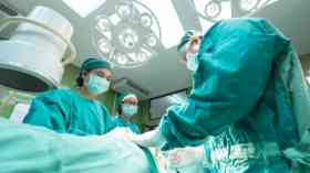 Surgeons should be given ‘emotional intelligence’ training