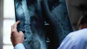 Senior female doctors earning less than male colleagues