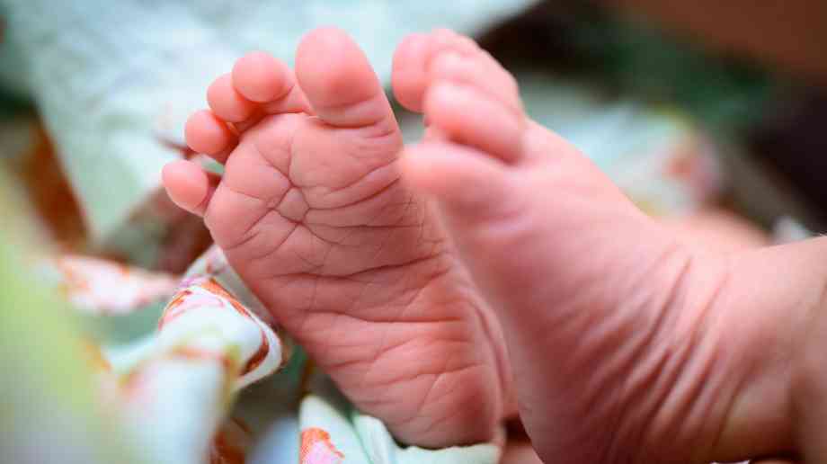 Pregnant smokers risk baby’s hearing, study suggests