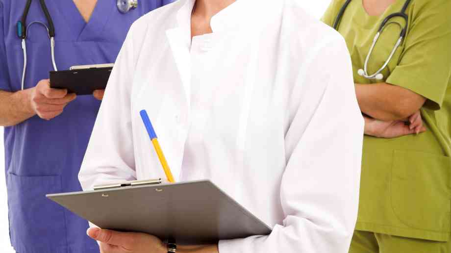 Shortage of women on NHS boards, report finds
