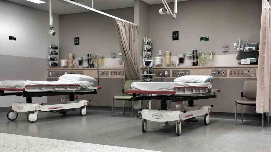 Plans announced to cut long hospital stays