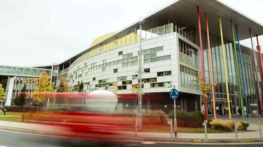 NHS England to fund pioneering new brain surgery
