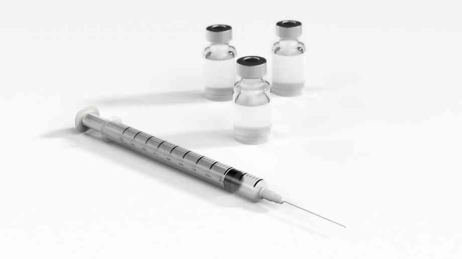 Flu vaccine delays 'likely' in no-deal Brexit