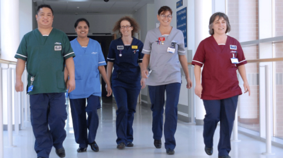 Consultation launched on consistent uniform for NHS staff